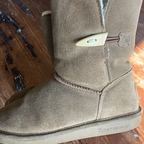 EUC BearPaw Victorian Suede Boots - Picture 10 of 16